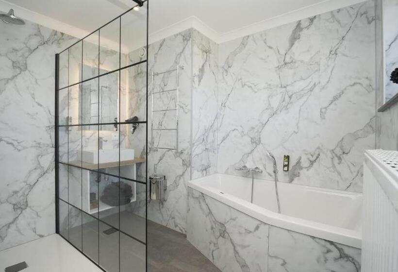 בית מלון כפרי Auberge La Hutte Lurette