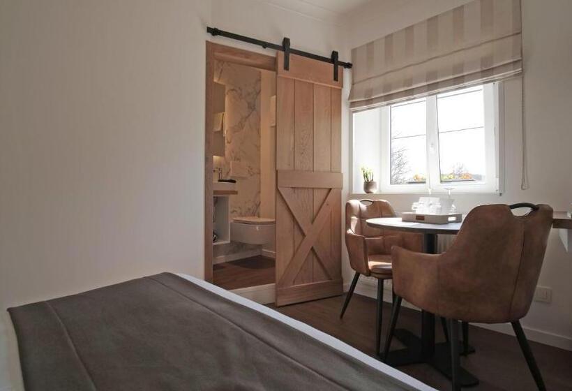 בית מלון כפרי Auberge La Hutte Lurette