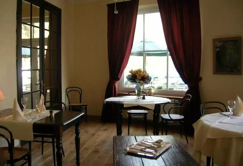 هتل Beau Rivage And Restaurant Koulic