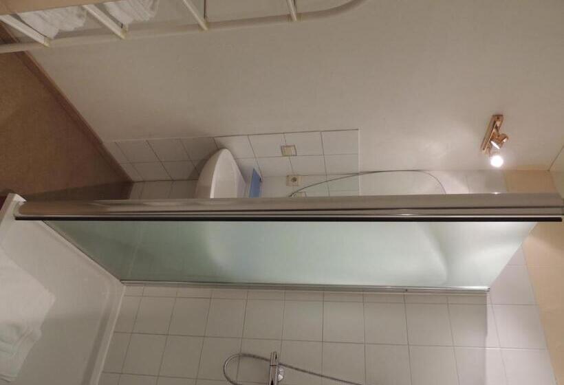 هتل Beau Rivage And Restaurant Koulic