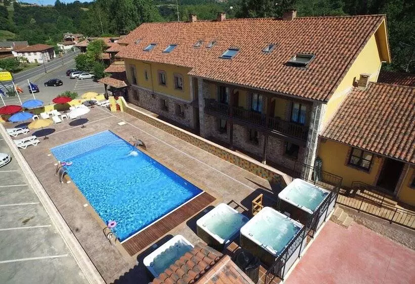 Conjunto Hotelero La Pasera