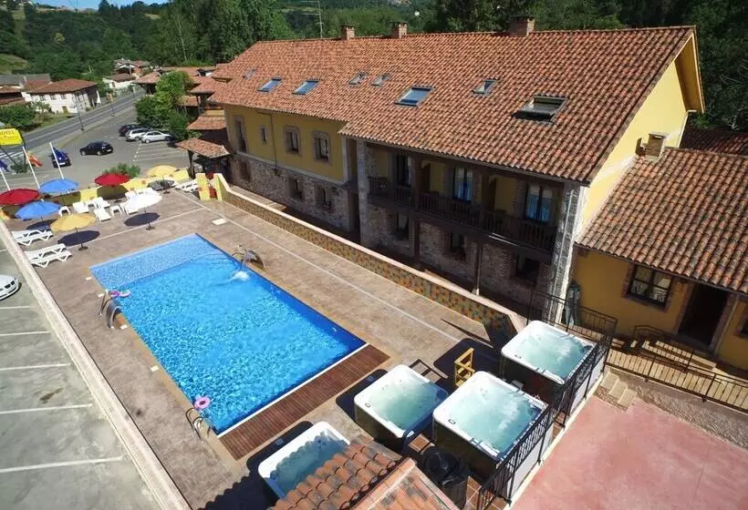 Conjunto Hotelero La Pasera