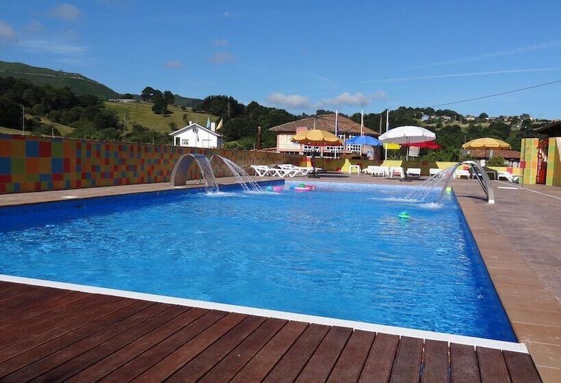 Conjunto Hotelero La Pasera