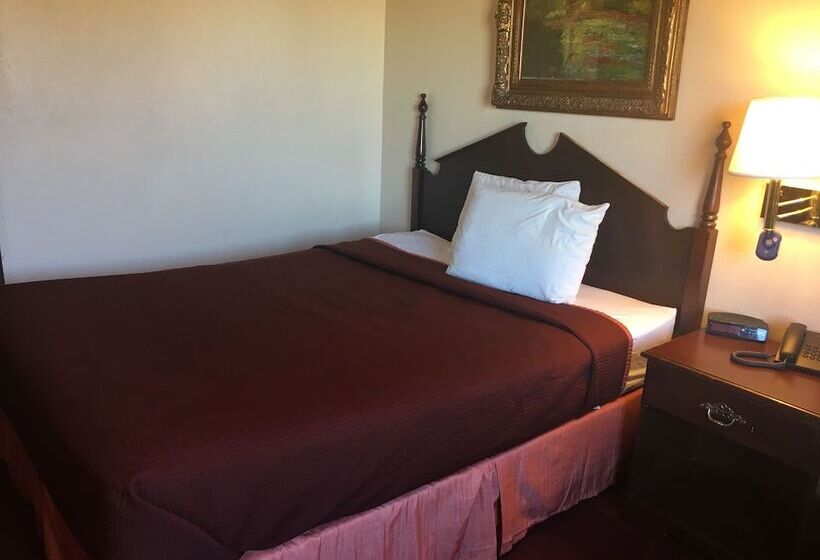 酒店 Derby Inn & Suites