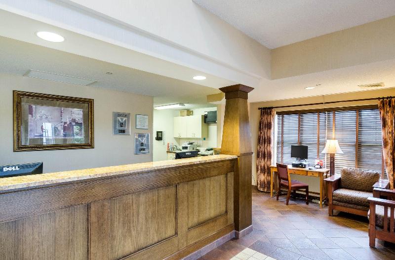 酒店 Econo Lodge Hadley Near University