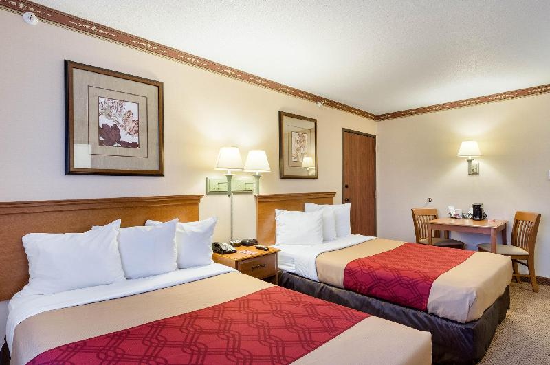 酒店 Econo Lodge Hadley Near University