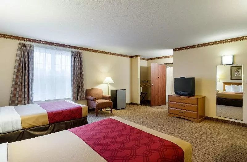 호텔 Econo Lodge Hadley Near University