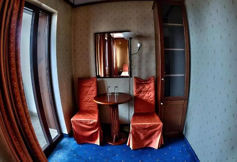 בית מלון כפרי Friends