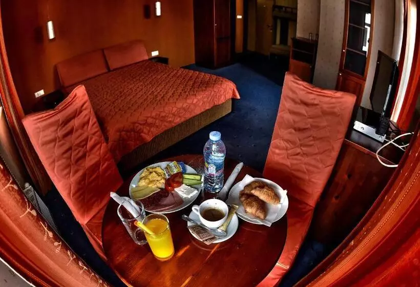 בית מלון כפרי Friends