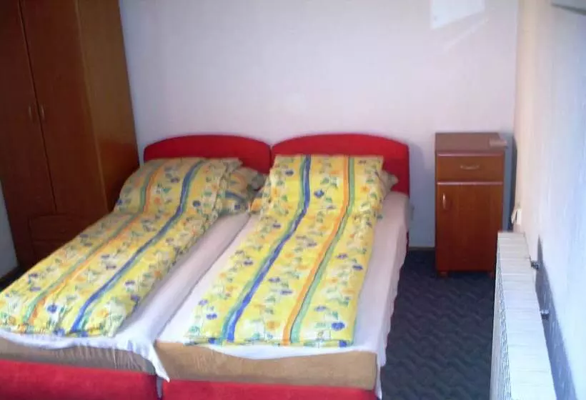 ホテル Hostel Gonzo