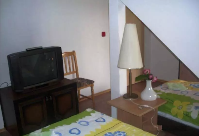 ホテル Hostel Gonzo
