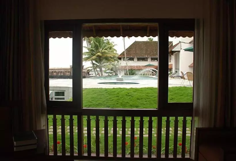 ホテル Lemon Tree Vembanad Lake Resort, Kerala