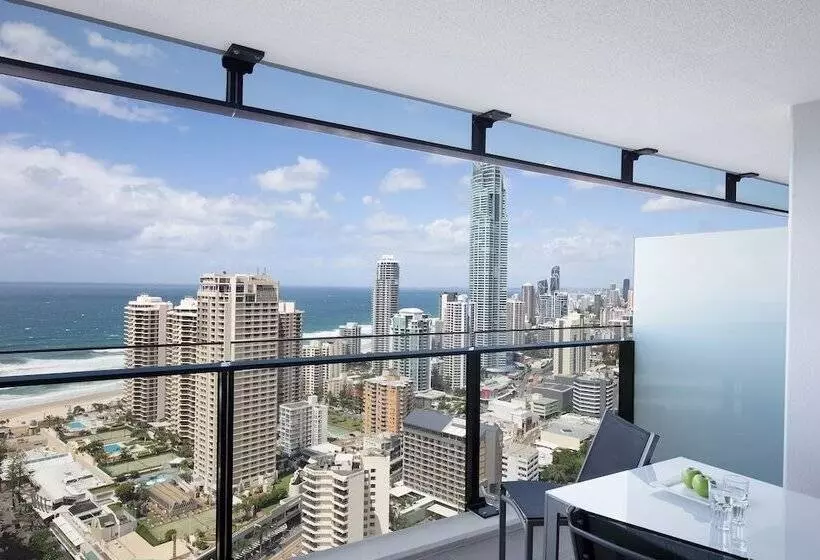 Hotel Mantra Circle On Cavill