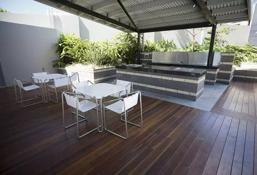 Hotel Mantra Circle On Cavill