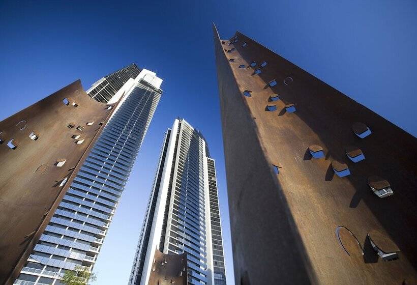 Hotel Mantra Circle On Cavill