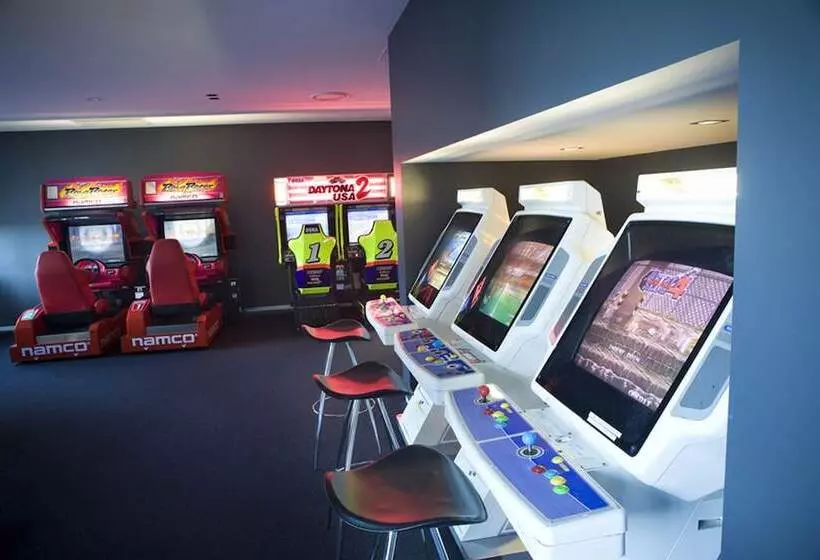 Hotel Mantra Circle On Cavill