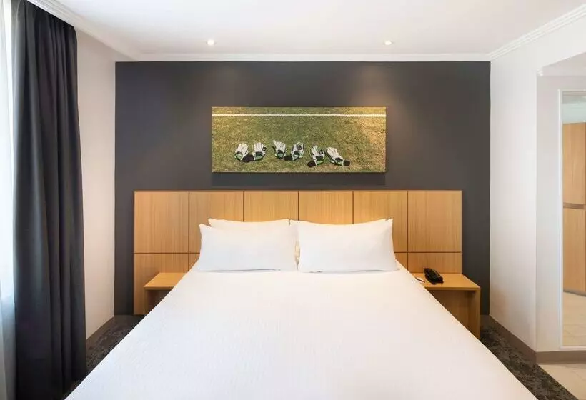 فندق Mercure Sydney Bankstown