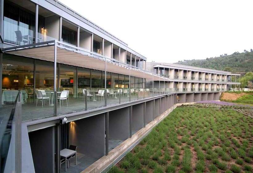 Отель Món Sant Benet