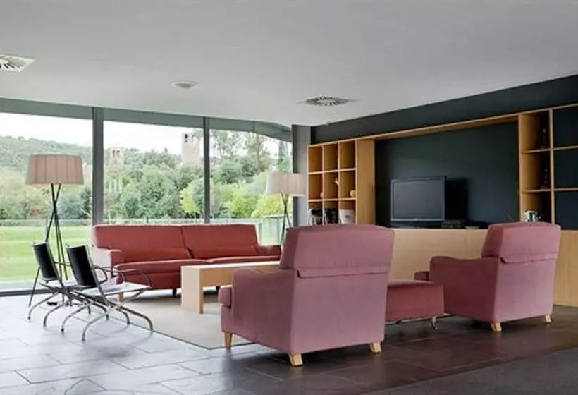 ホテル Món Sant Benet