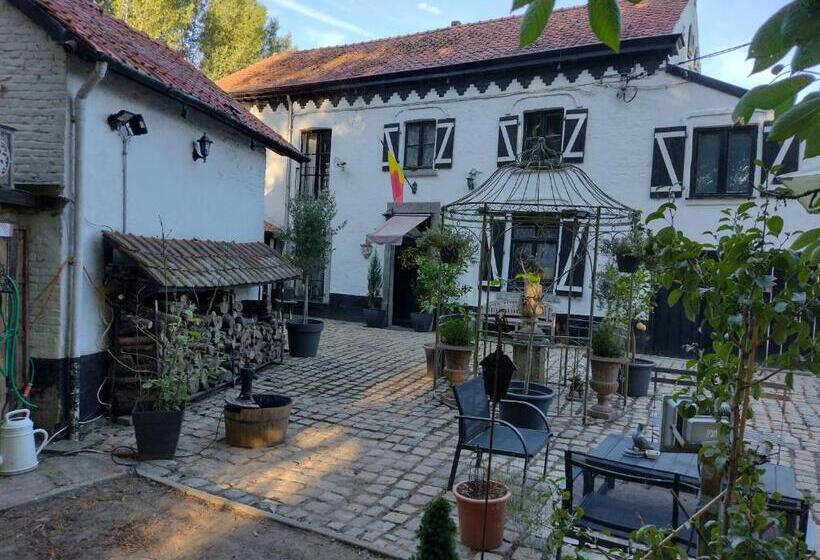 فندق Moulin De Moxhe Micro Gîte Et Gîte Bed & Dreams