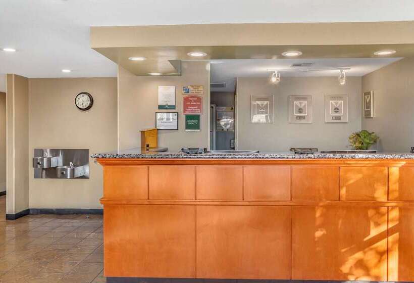 ホテル Quality Inn & Suites Livermore Wine Country