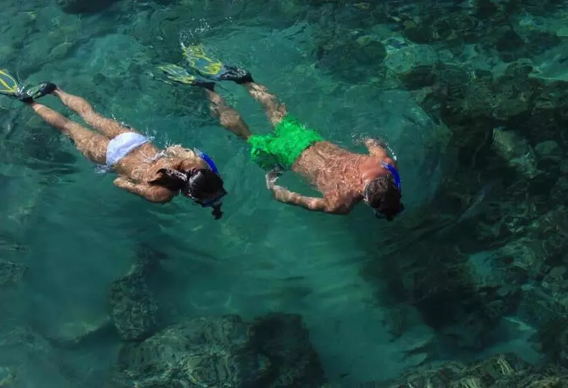 Отель Six Senses Zighy Bay