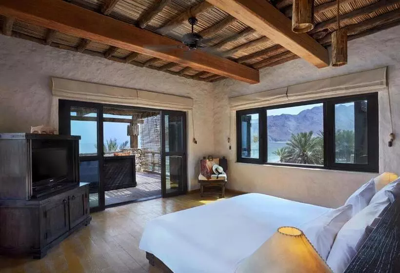 Отель Six Senses Zighy Bay