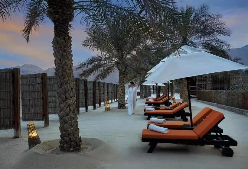 Отель Six Senses Zighy Bay