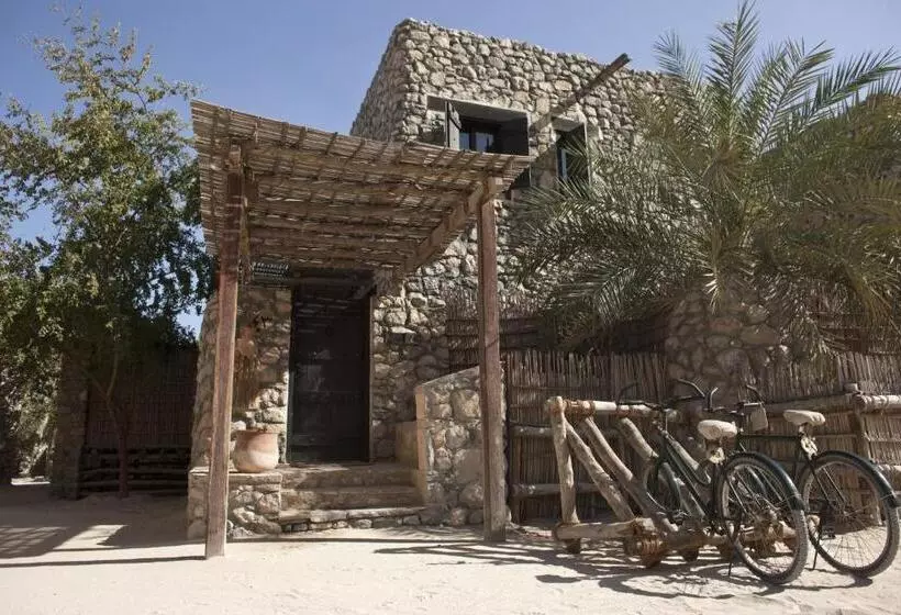 Отель Six Senses Zighy Bay