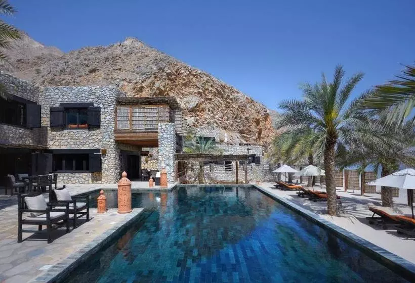 Отель Six Senses Zighy Bay