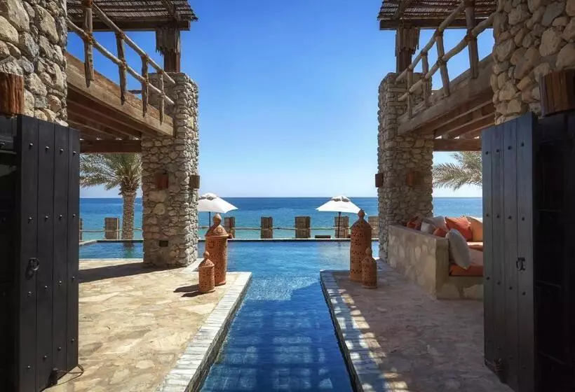 Отель Six Senses Zighy Bay