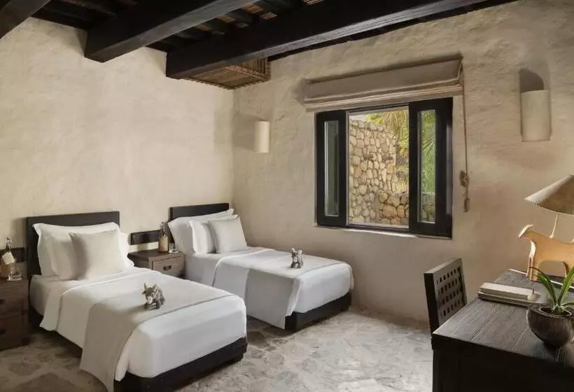 Отель Six Senses Zighy Bay