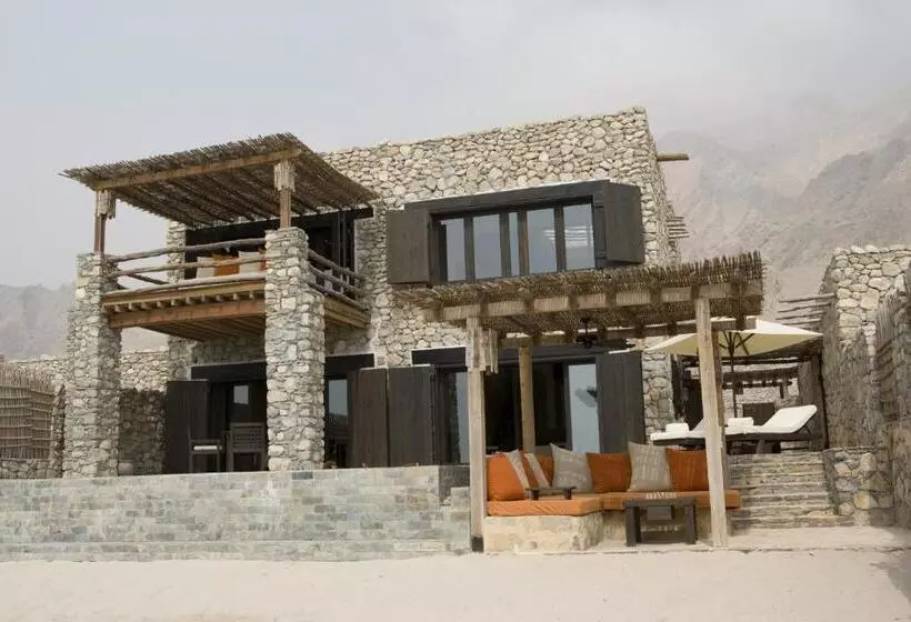 Отель Six Senses Zighy Bay