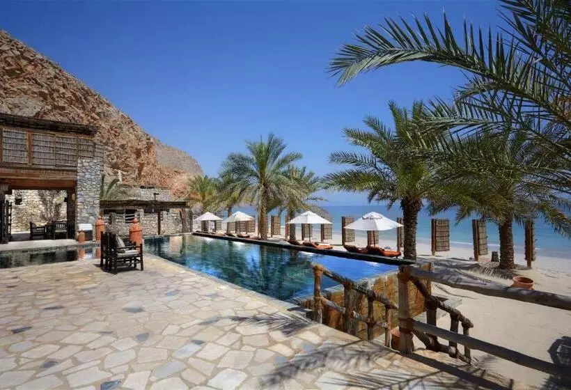 Отель Six Senses Zighy Bay