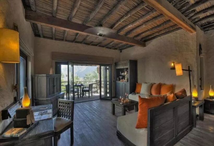 Отель Six Senses Zighy Bay