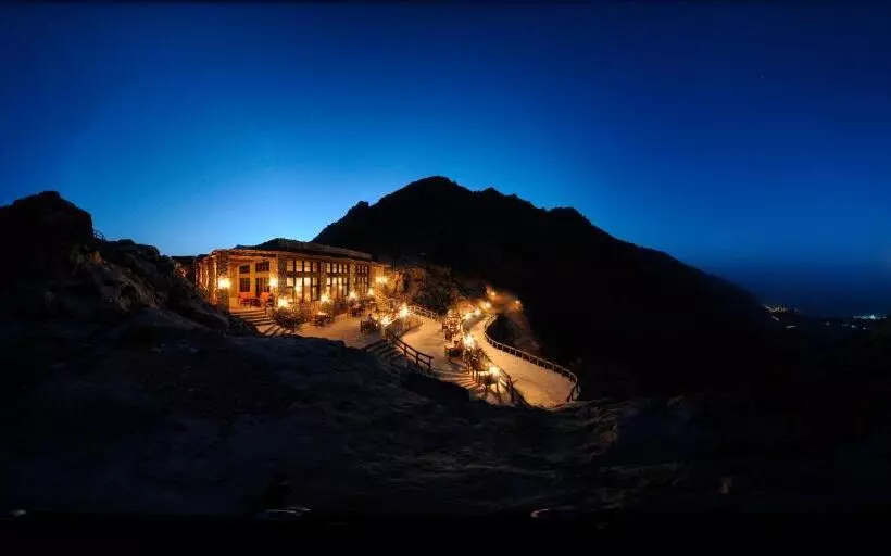 Отель Six Senses Zighy Bay