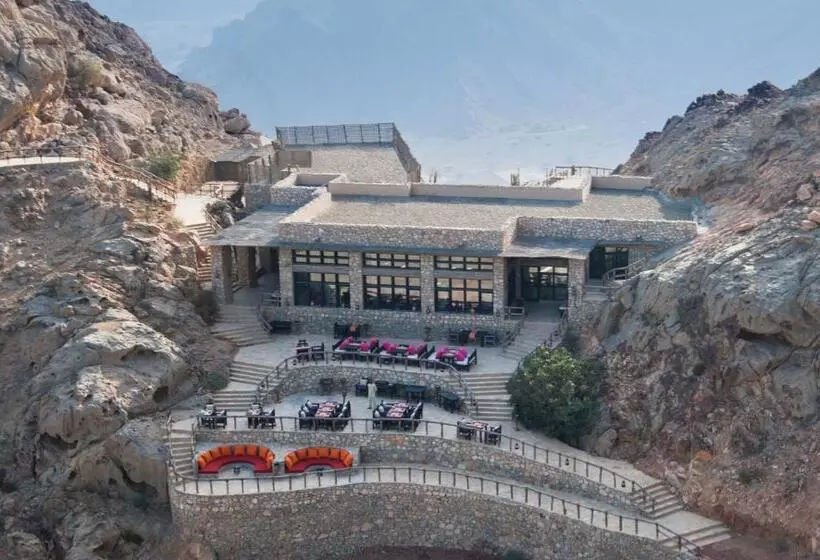 Отель Six Senses Zighy Bay