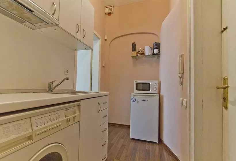 Sofia Inn Apartments Residence