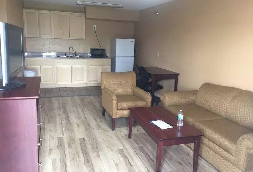 The Crossroads Hotel And Suites Irving