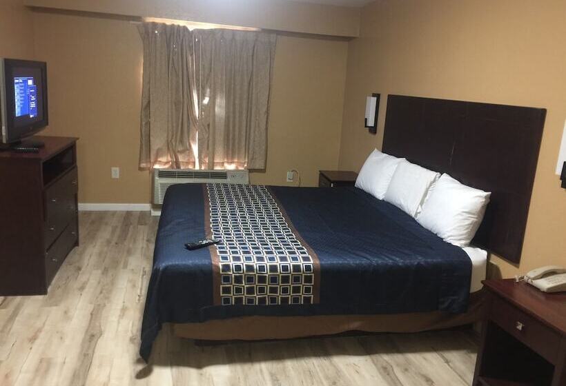 The Crossroads Hotel And Suites Irving