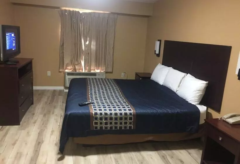 The Crossroads Hotel And Suites Irving