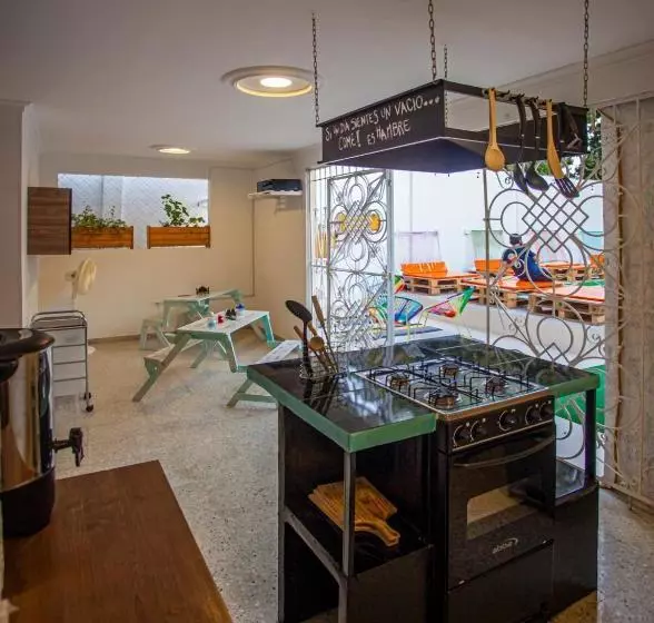 هاستل Hostal El Bando