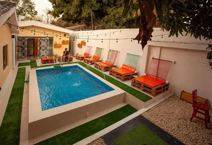 هاستل Hostal El Bando