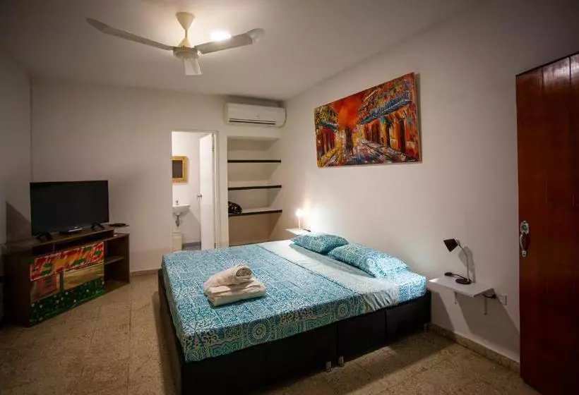 هاستل Hostal El Bando