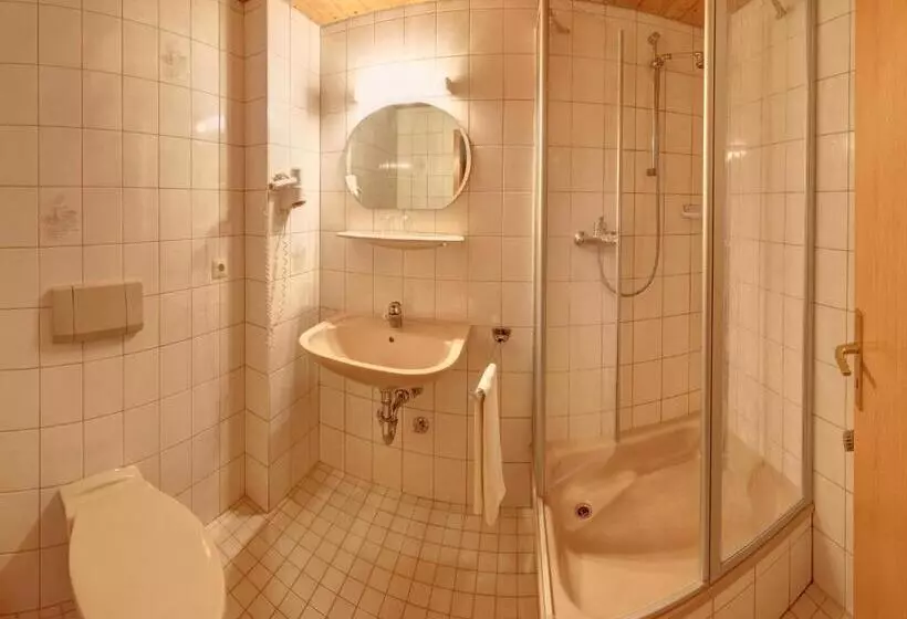 ホテル Hörlhof   Chiemgau Karte
