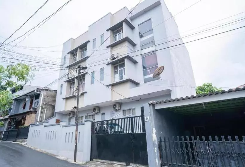 Hotelli Koolkost Syariah Near Universitas Moestopo Bintaro