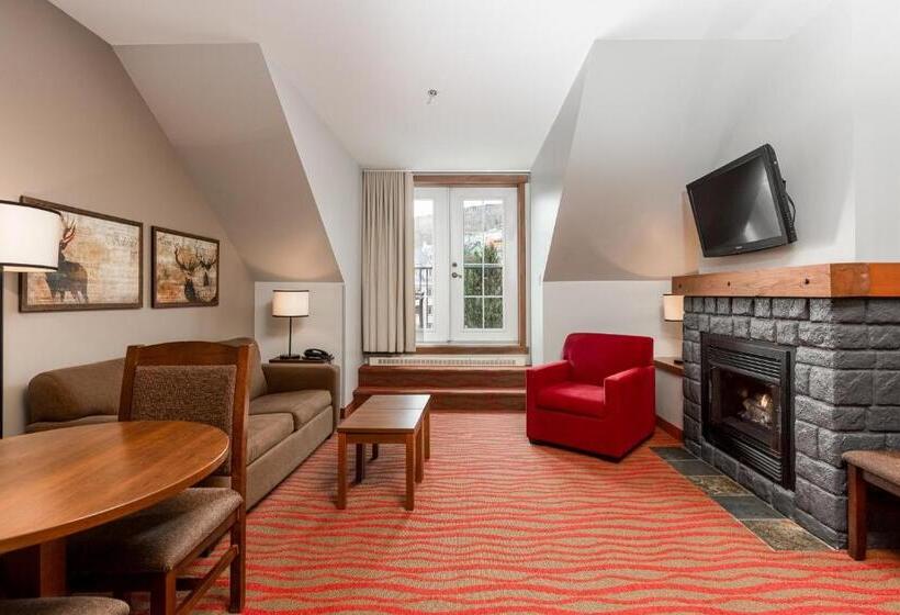 בית מלון כפרי La Tour Des Voyageurs Ii