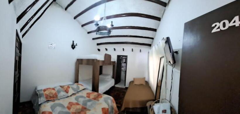 هتل Salamandra Tunja