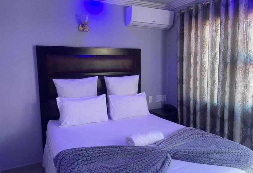 膳宿费 Emirates Garden Lodge