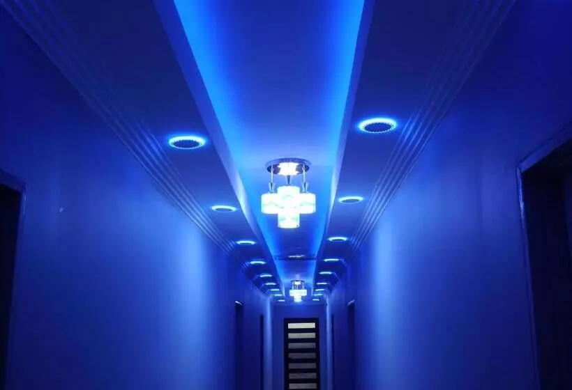 Majatalo Emirates Garden Lodge